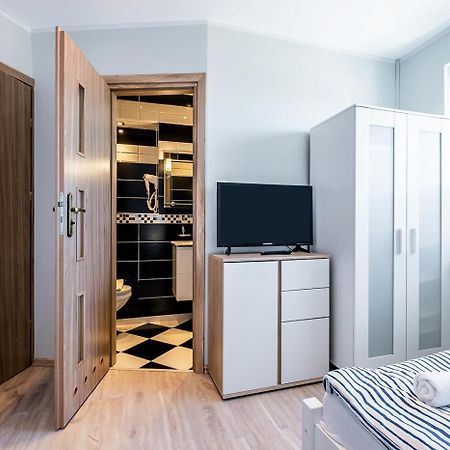 Bedroom 莱鲍 外观 照片