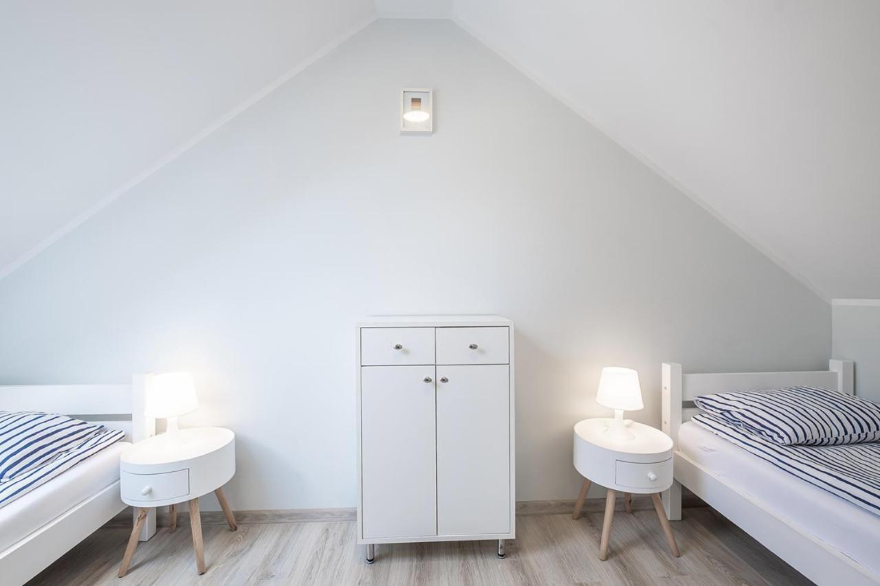 Bedroom 莱鲍 外观 照片