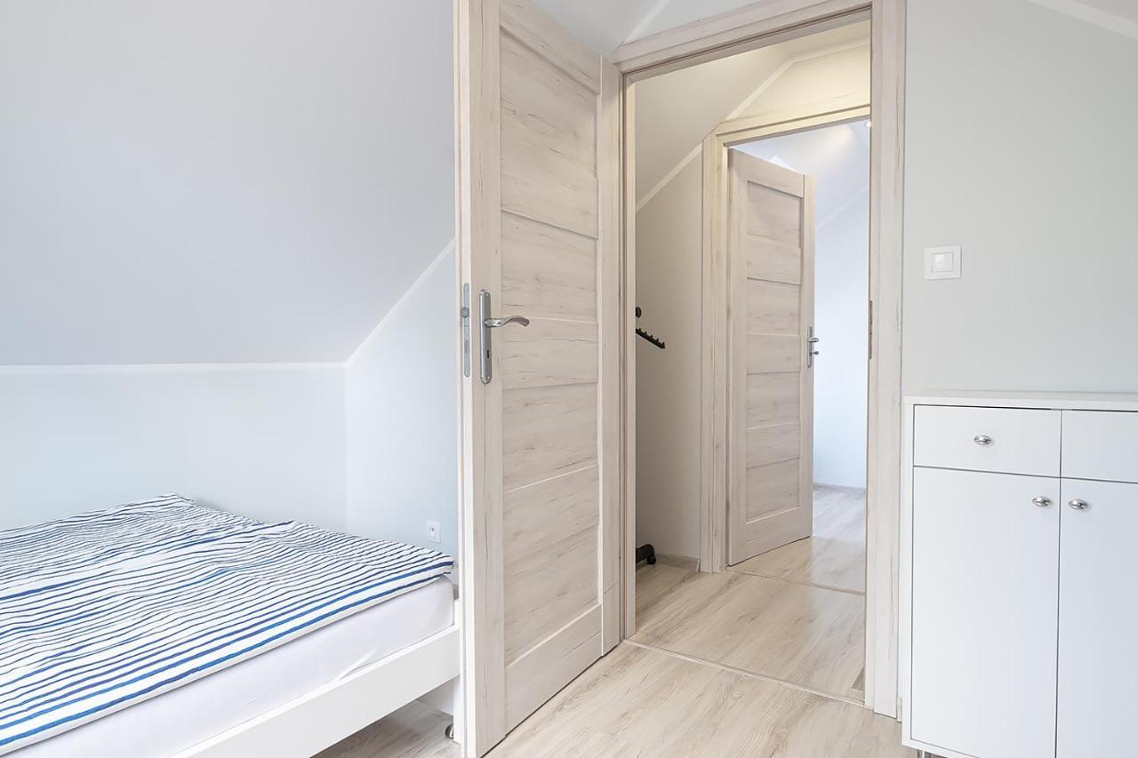 Bedroom 莱鲍 外观 照片
