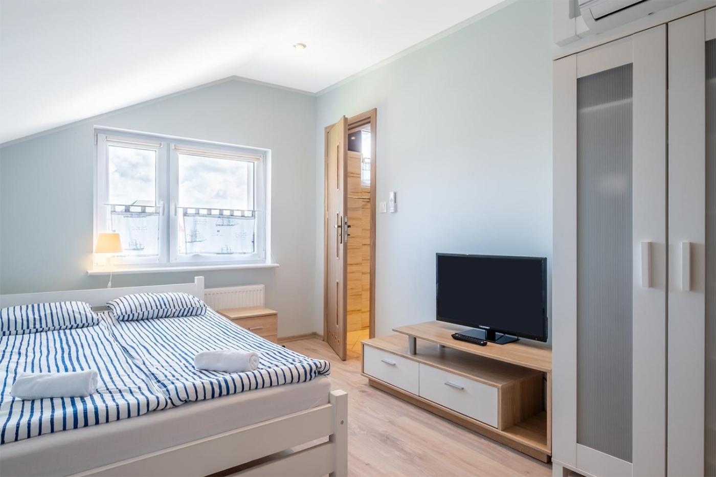 Bedroom 莱鲍 外观 照片