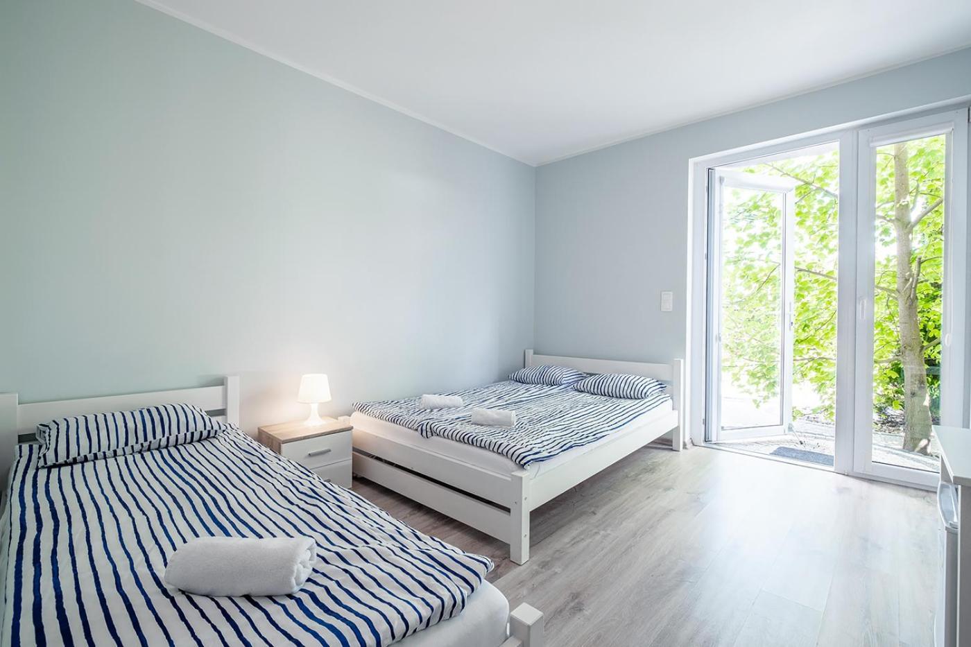 Bedroom 莱鲍 外观 照片
