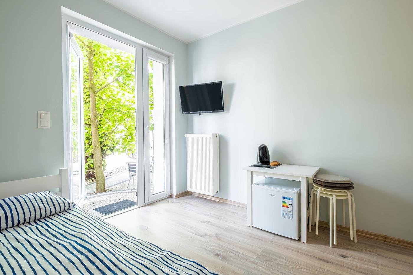 Bedroom 莱鲍 外观 照片