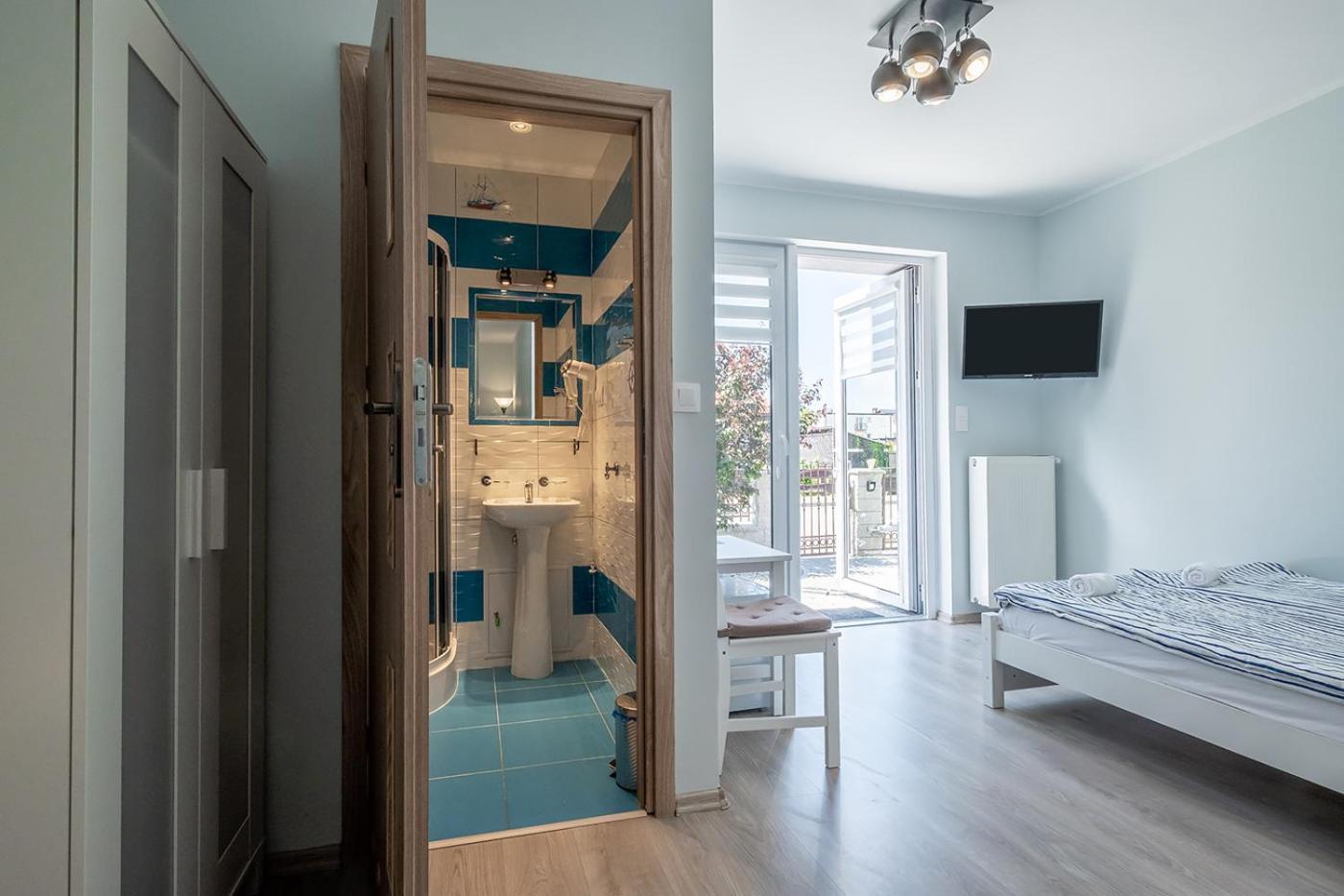 Bedroom 莱鲍 外观 照片