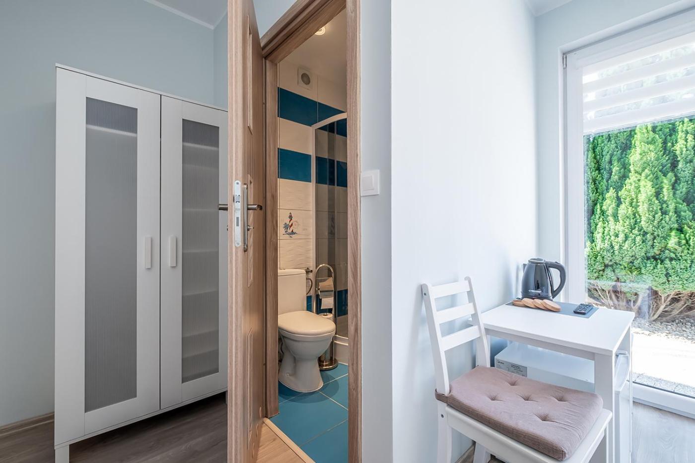 Bedroom 莱鲍 外观 照片