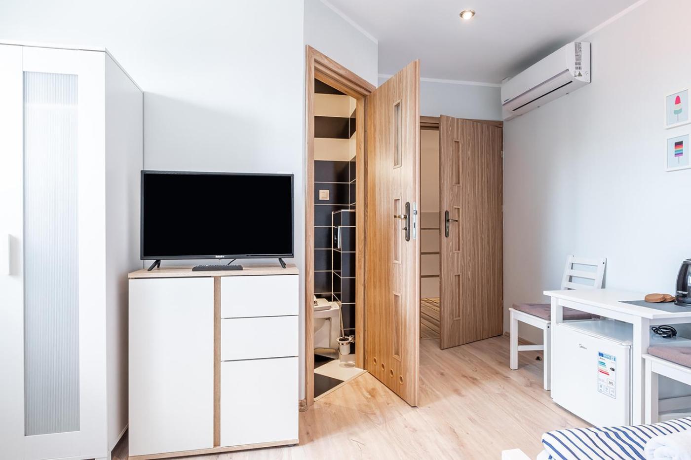 Bedroom 莱鲍 外观 照片
